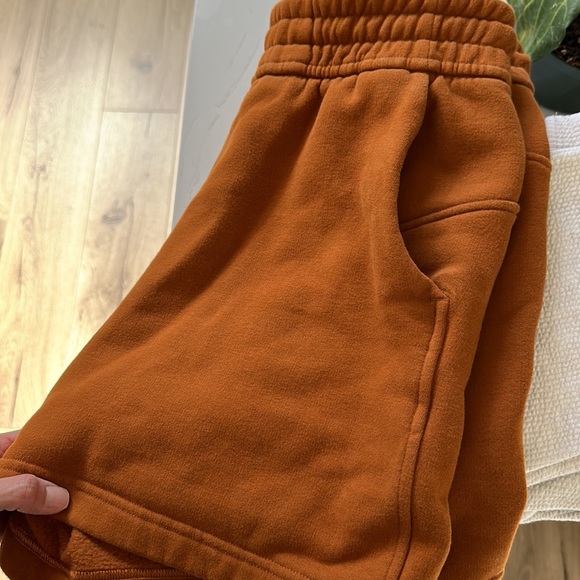 Lululemon Loungeful High-Rise Short 4” - size 4 - Picture 4 of 6